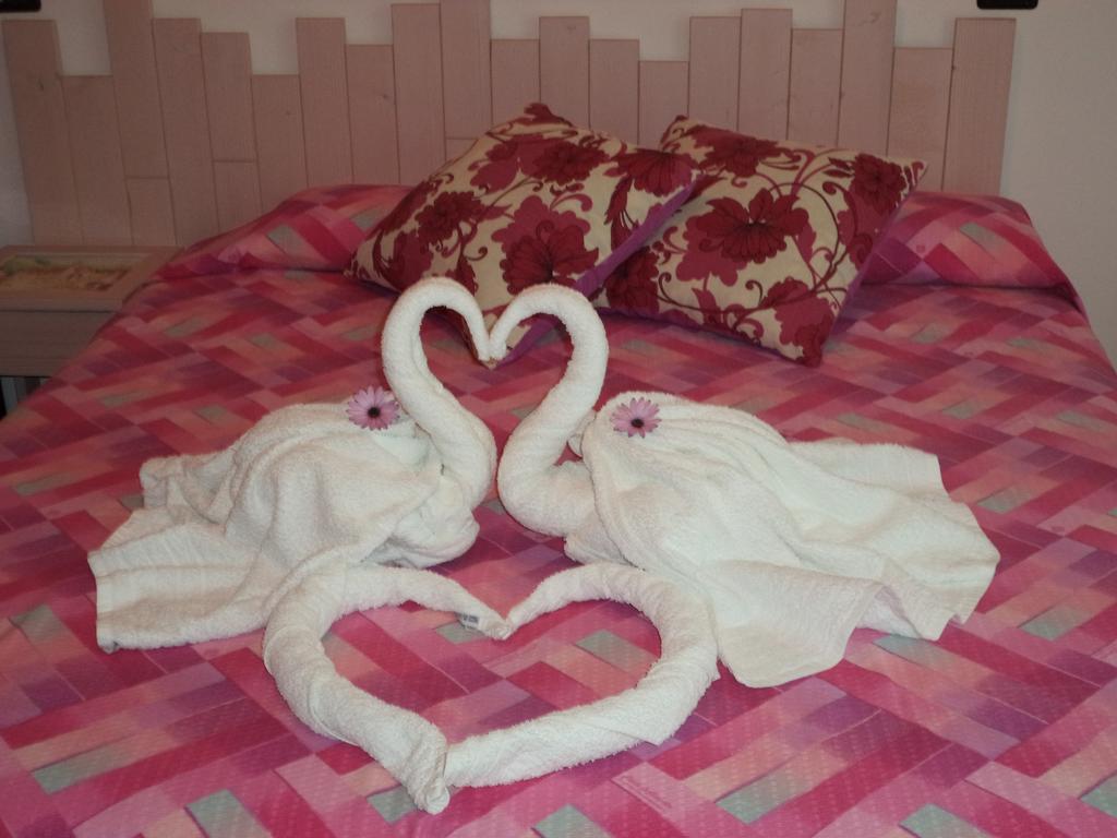 アジェーロラ ア ドゥエ パッシ ダリ デイ Bed & Breakfast 部屋 写真